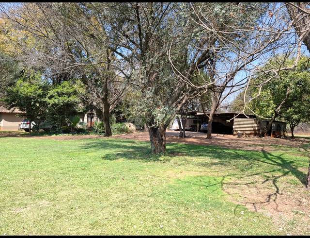 5.70HA SMALLHOLDING FOR SALE IN KROONDAL
